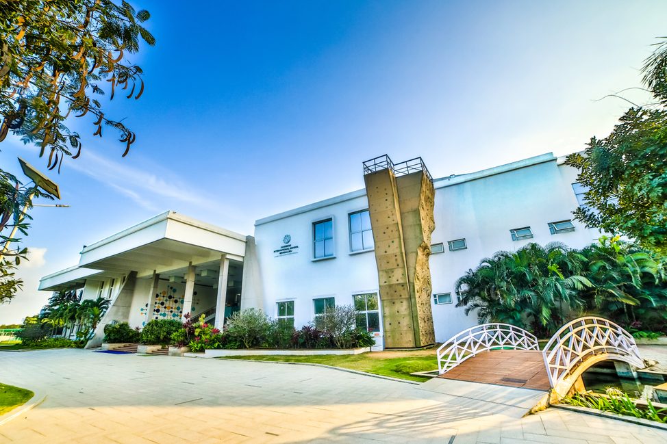 Oakridge International School